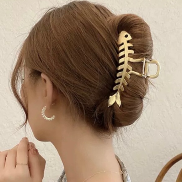 Super Elegant Embellished Hairpin to Enhance your Casual or Night Our Hair look main image 5